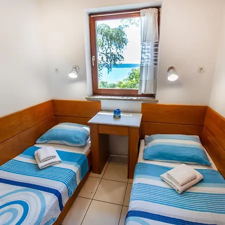 Hotel Maestral 2*